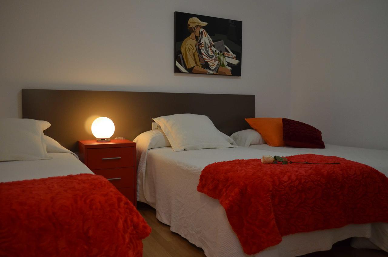 Apartamentos Antares 1 Milladoiro Buitenkant foto