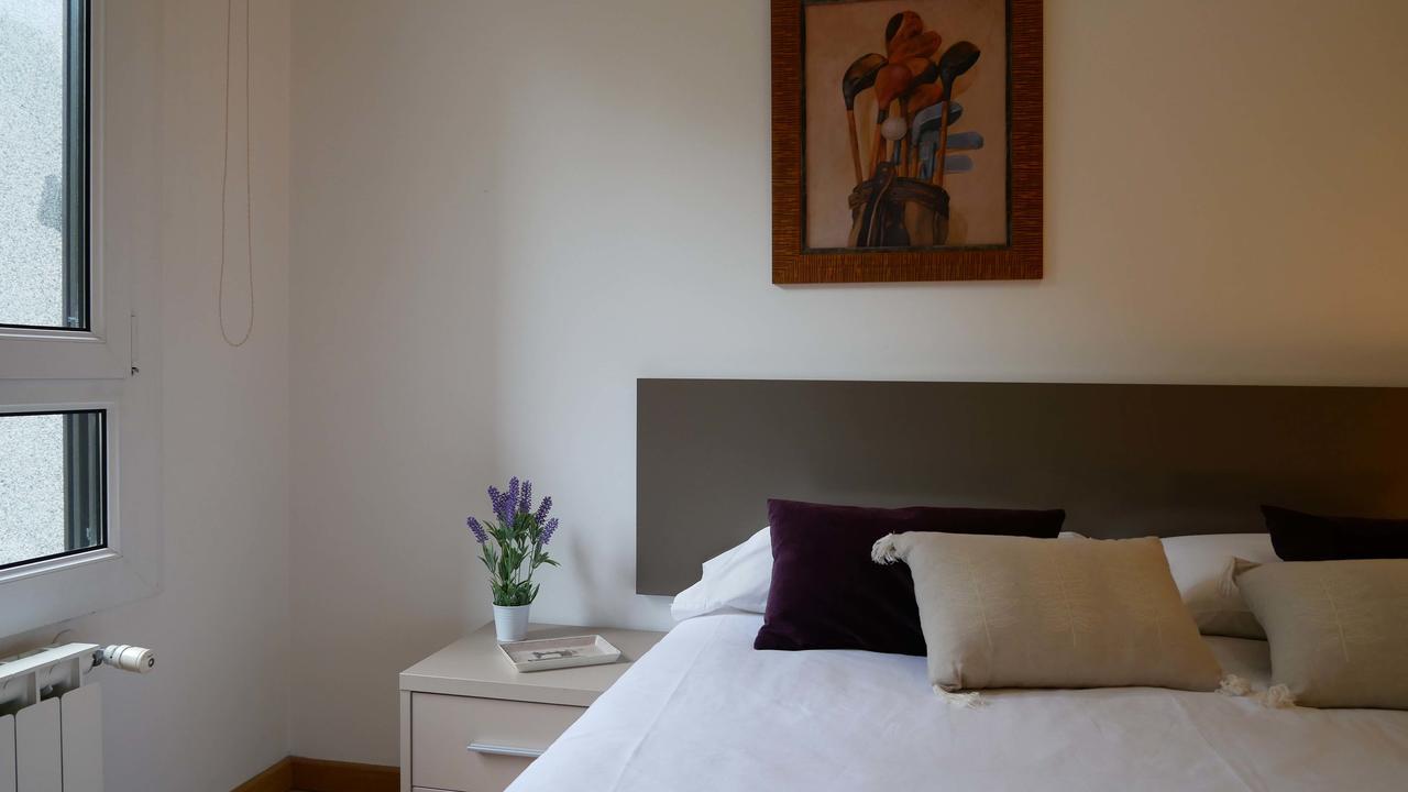Apartamentos Antares 1 Milladoiro Buitenkant foto